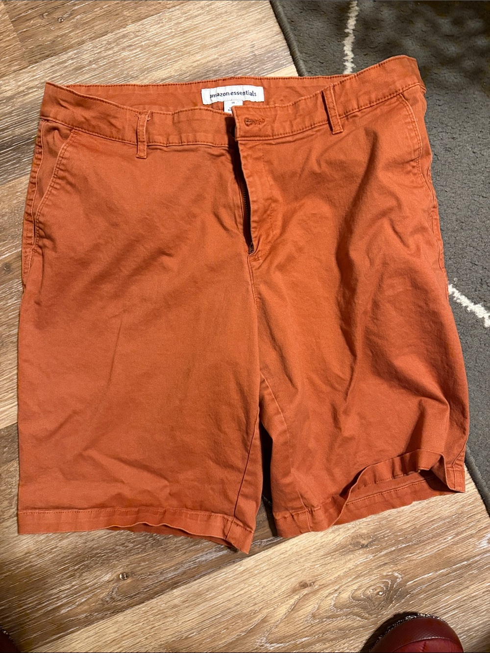 Amazon Essentials Womens Rust Orange Flat Front Chino Shorts